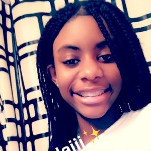 Meet your Posher, Laila